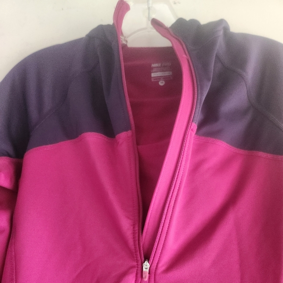 Nike EUC Medium Purple Burgundy Dri-Fit Hoodie Pullover Sweater Jacket - Picture 6 of 13